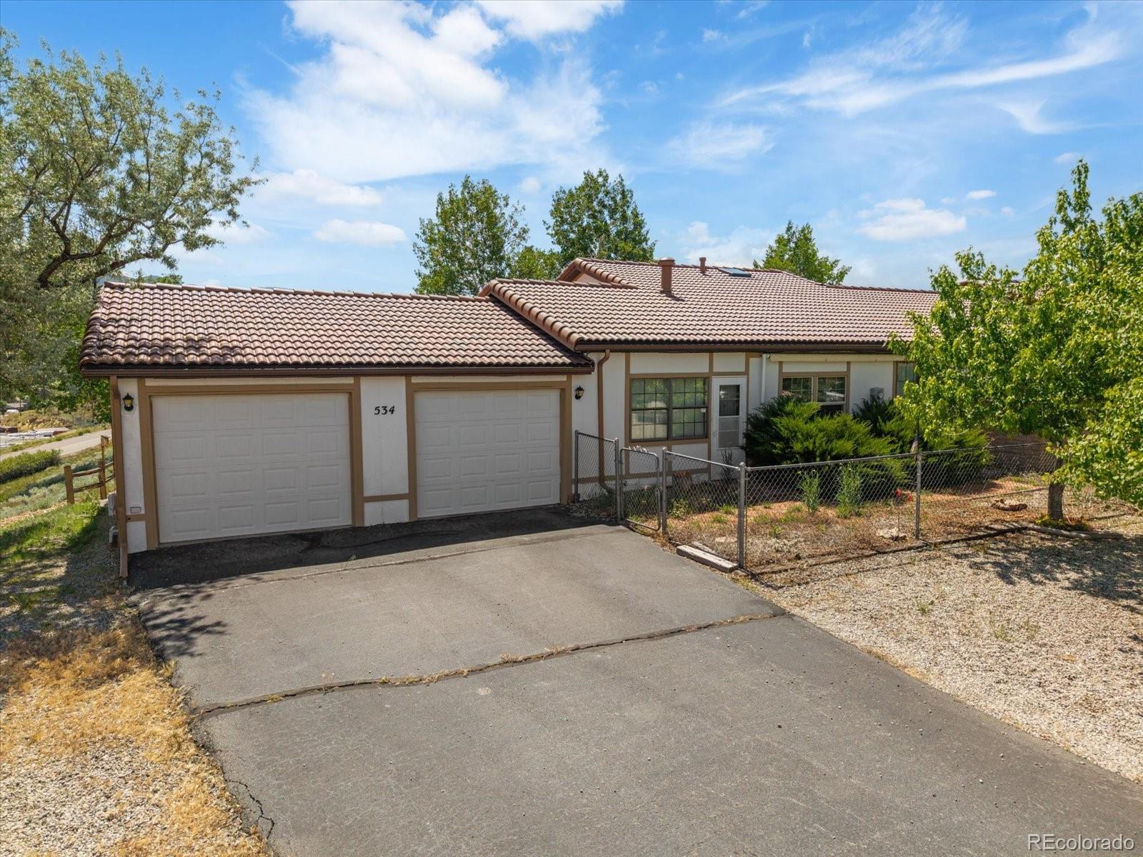 Salida, Colorado, 81201, United States, 2 Bedrooms Bedrooms, ,1 BathroomBathrooms,Residential,For Sale,1978898