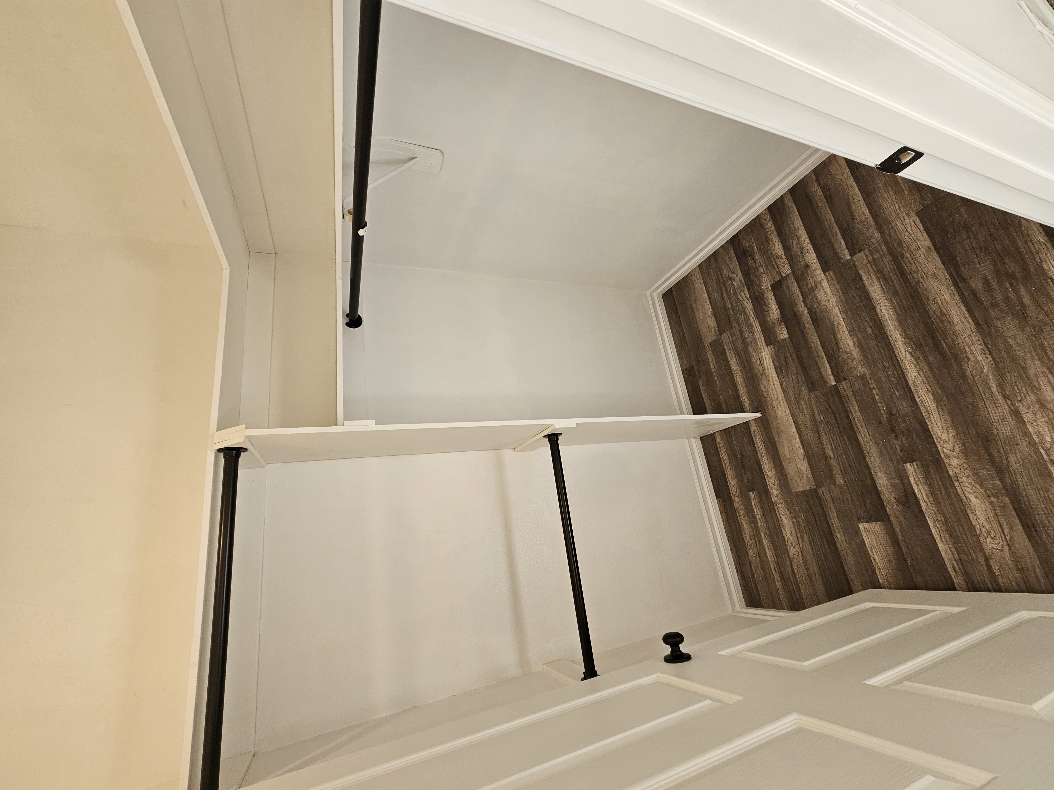 Los Angeles, California, 90068, United States, 2 Bedrooms Bedrooms, ,2 BathroomsBathrooms,Residential,For Sale,1977140