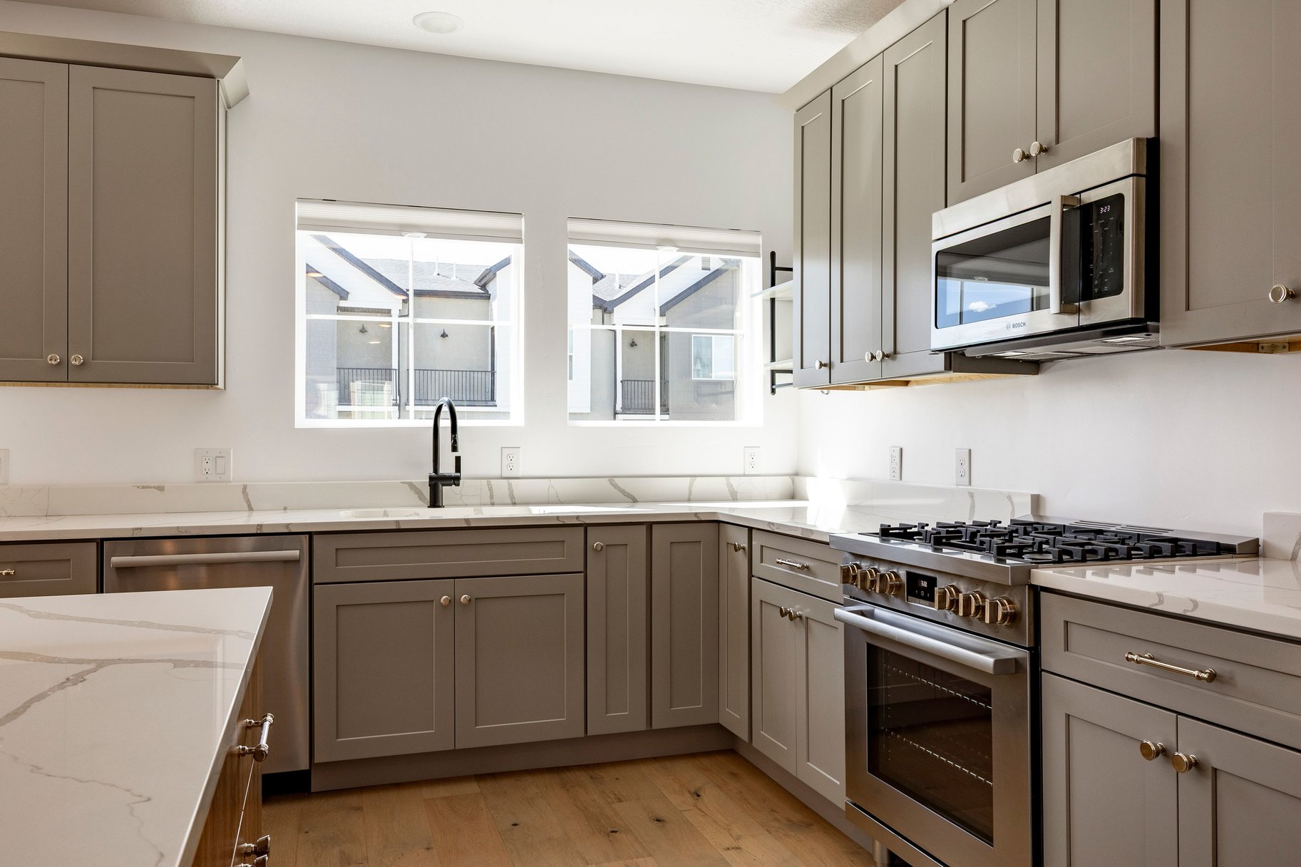  Lovely 4 Bed Modern Townhome with Timp views in East Heber with ADU - 物件實景