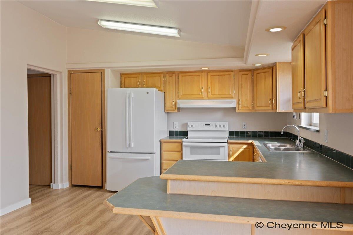 Carpenter, Wyoming, 82054, United States, 3 Bedrooms Bedrooms, ,3 BathroomsBathrooms,Residential,For Sale,1939997