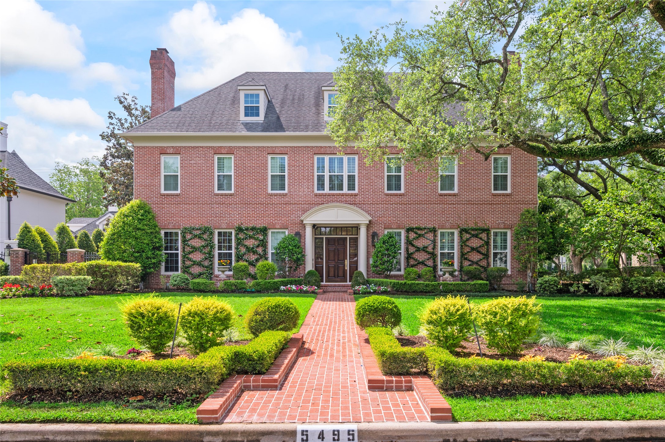  5495 Sugar Hill Drive - 物件實景