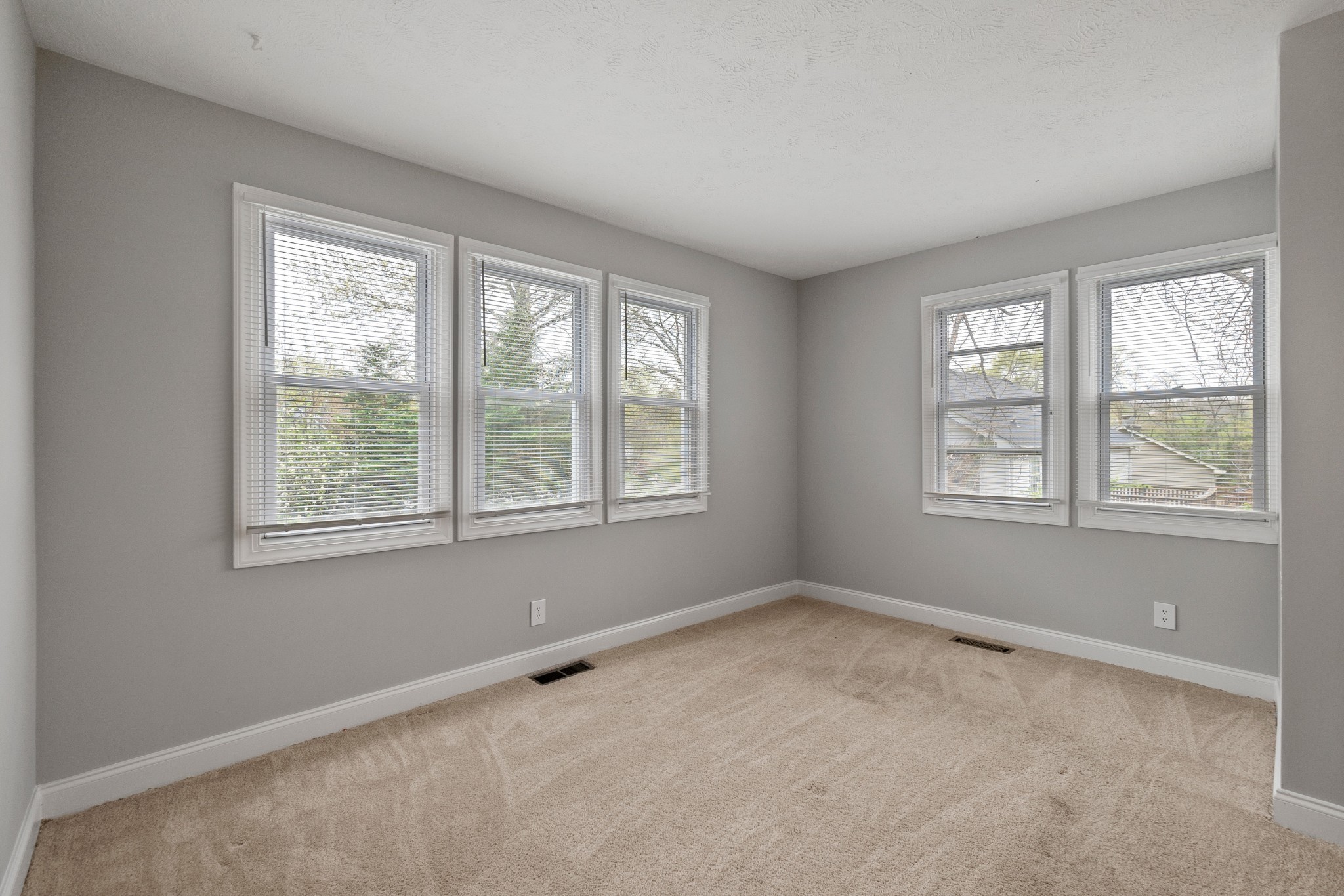  5800 Labrador Ln, Antioch, TN, 37013 - 物件實景