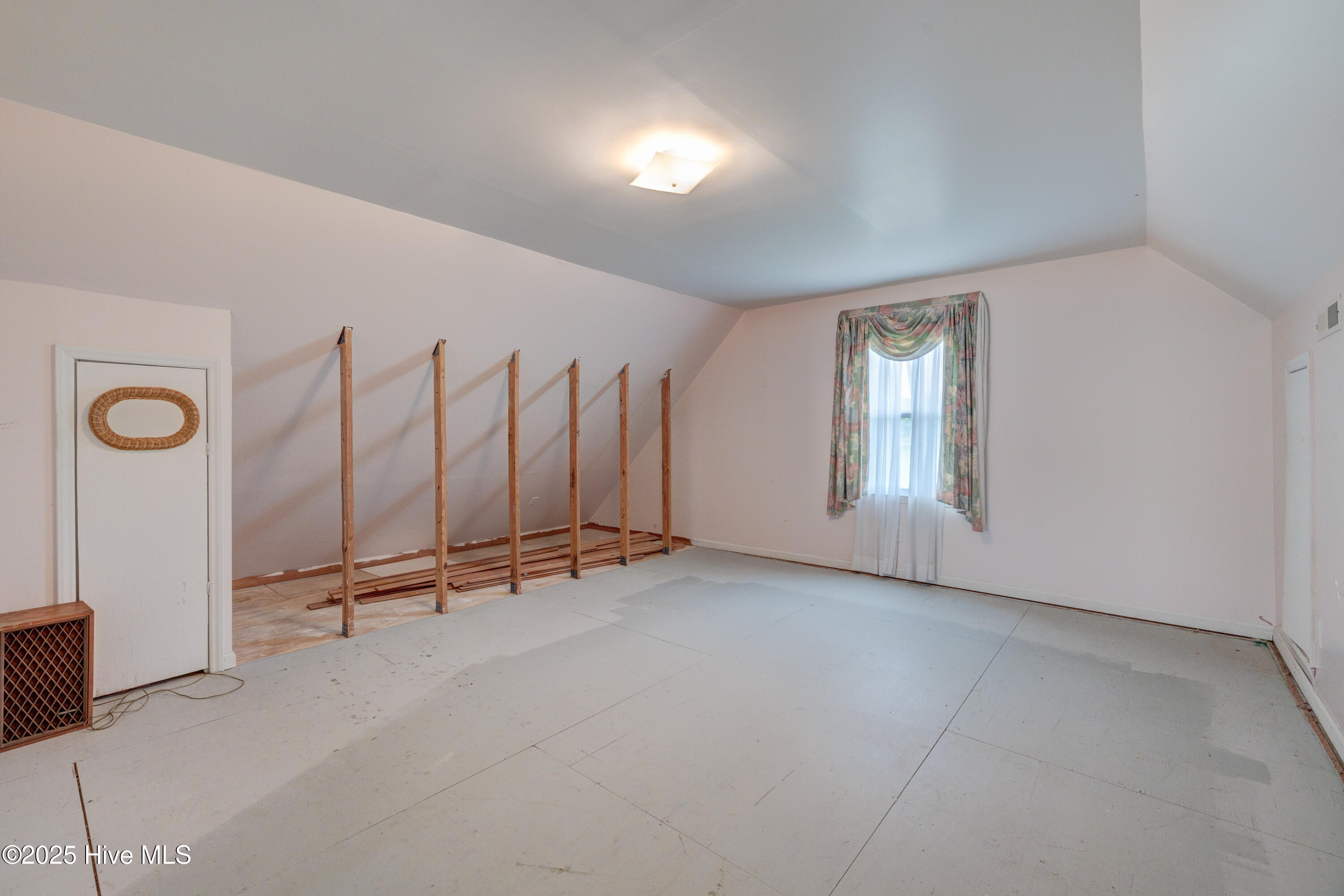 Burgaw, North Carolina, 28425, United States, 4 Bedrooms Bedrooms, ,4 BathroomsBathrooms,Residential,For Sale,1818380