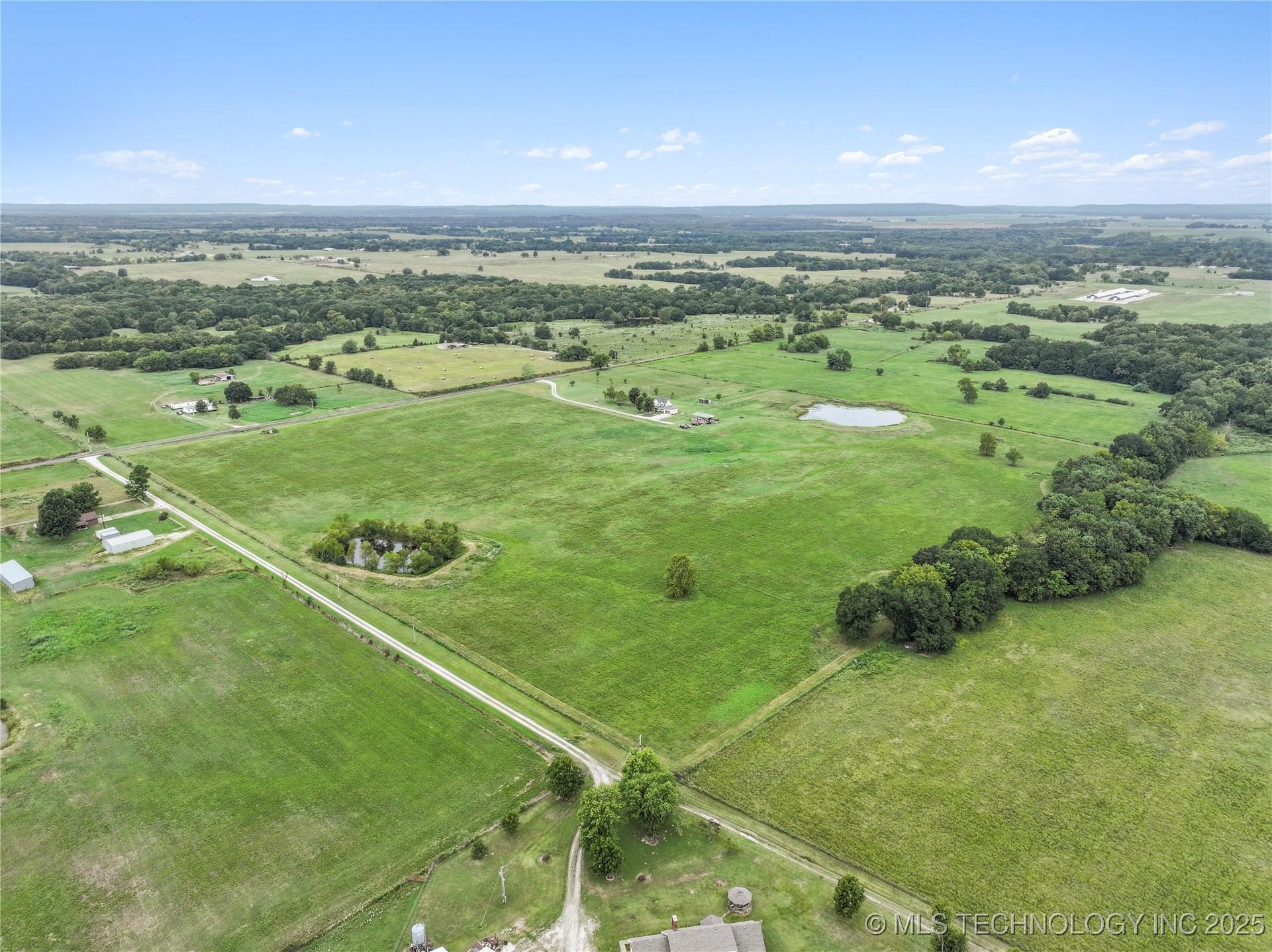 Webbers Falls, Oklahoma, 74470, United States, 3 Bedrooms Bedrooms, ,2 BathroomsBathrooms,Residential,For Sale,1943174
