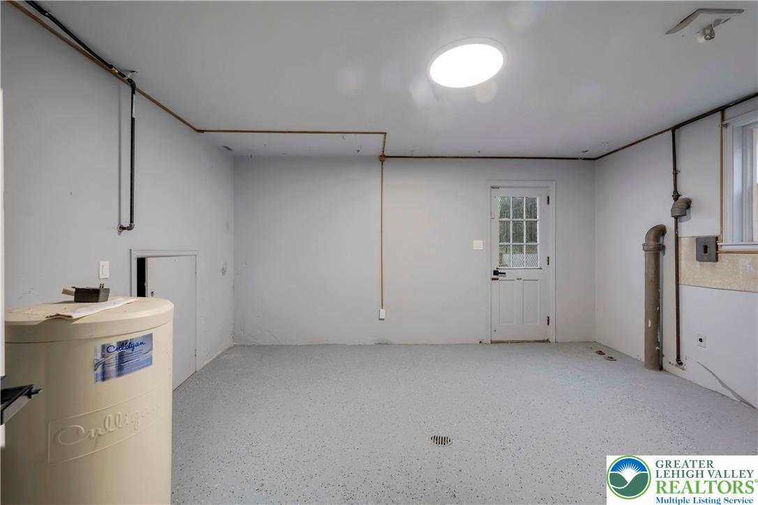 Allentown City, Pennsylvania, 18104, United States, 3 Bedrooms Bedrooms, ,3 BathroomsBathrooms,Residential,For Sale,1993140