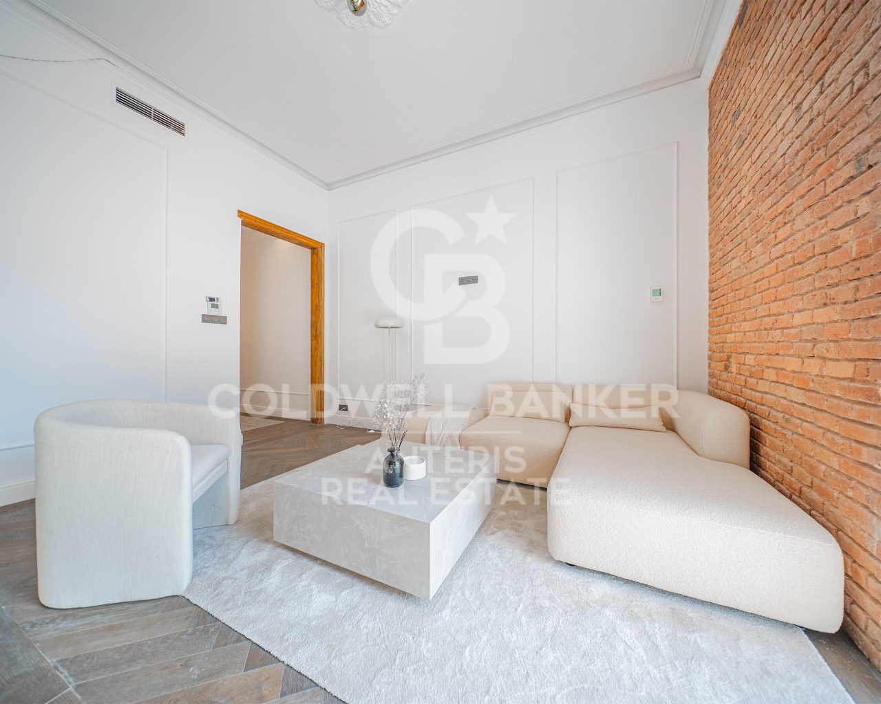 Barcelona, Catalonia, ES, 2 Bedrooms Bedrooms, ,2 BathroomsBathrooms,Residential,For Sale,1932688