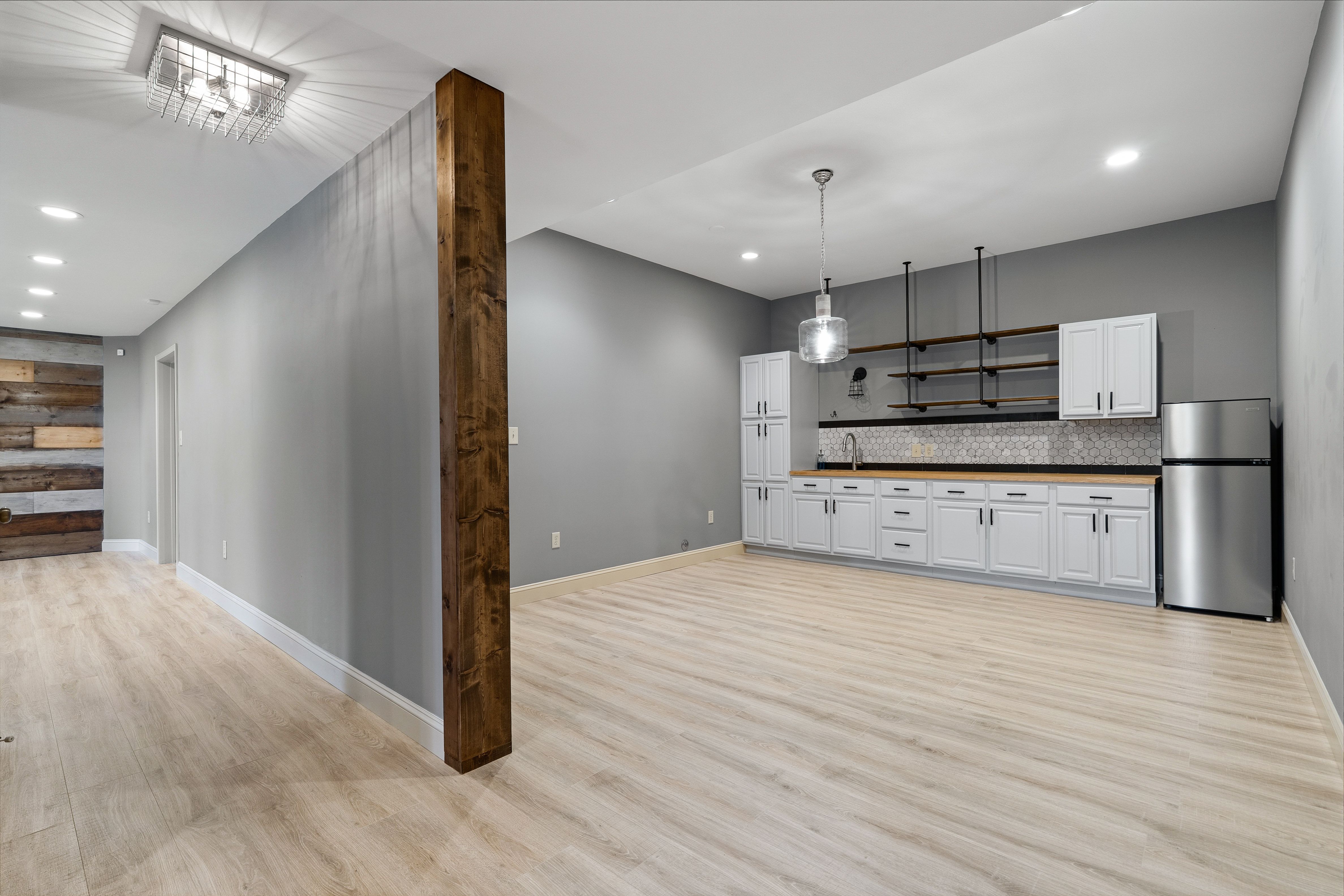  4713 Lyons View Pike, Knoxville, TN 37919 - 物件實景