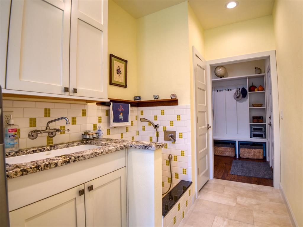 Tecumseh, Oklahoma, 74873, United States, 3 Bedrooms Bedrooms, ,3 BathroomsBathrooms,Residential,For Sale,1976601