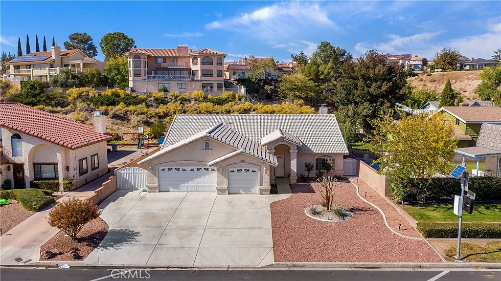 Victorvile, California, 92395, United States, 4 Bedrooms Bedrooms, ,2 BathroomsBathrooms,Residential,For Sale,1978607