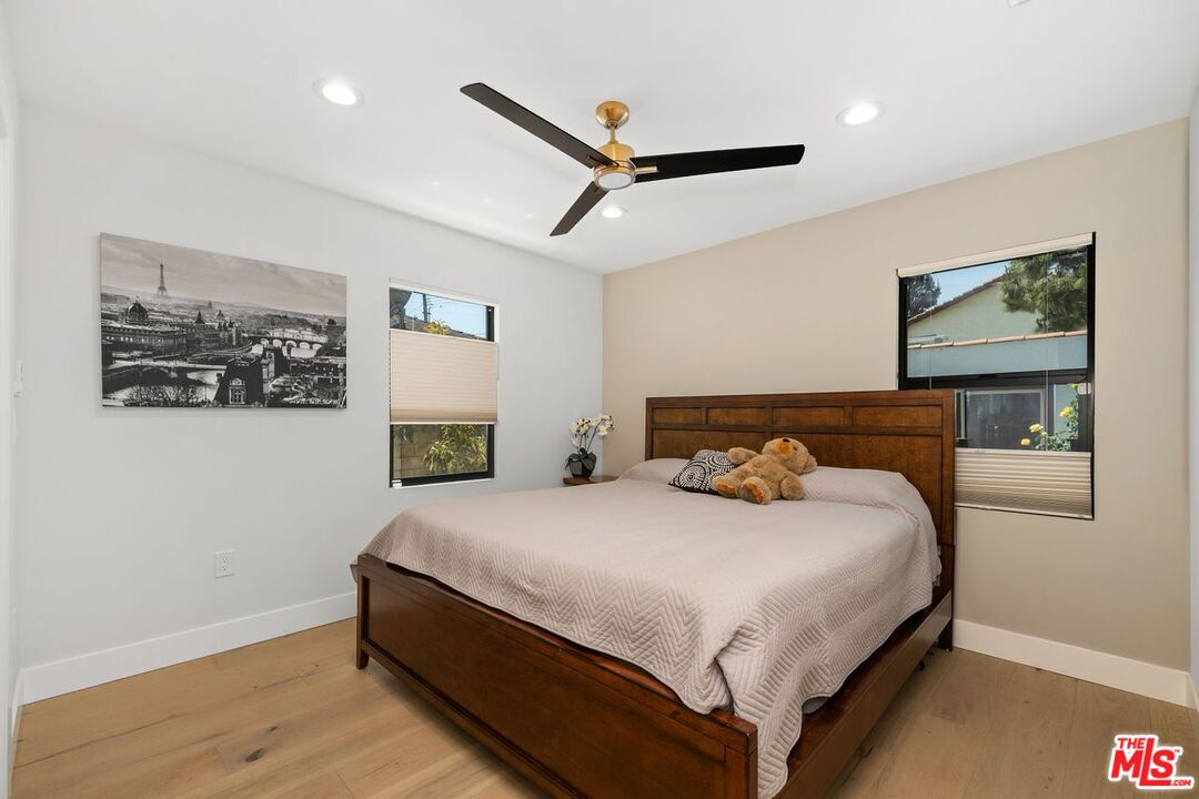 Culver City, California, 90232, United States, 3 Bedrooms Bedrooms, ,2 BathroomsBathrooms,Residential,For Sale,1911213