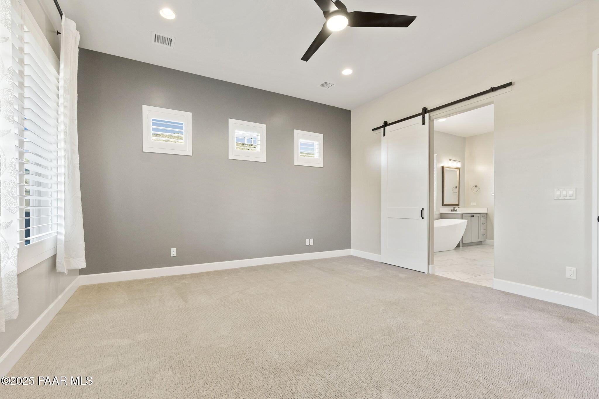 Prescott, Arizona, 86305, United States, 4 Bedrooms Bedrooms, ,2 BathroomsBathrooms,Residential,For Sale,1987901