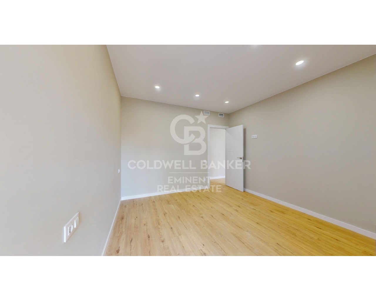 Barcelona, Catalonia, ES, 3 Bedrooms Bedrooms, ,2 BathroomsBathrooms,Residential,For Sale,1699592