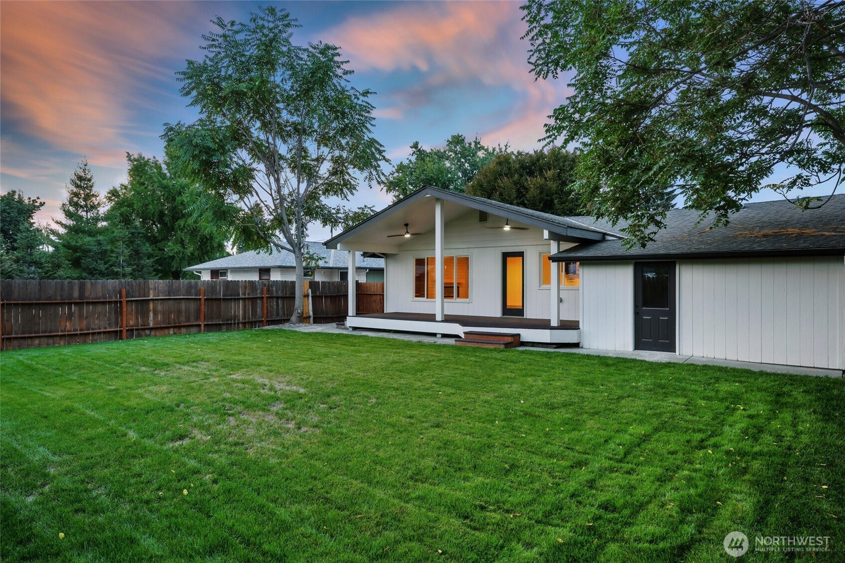 Walla Walla, Washington, 99362, United States, 5 Bedrooms Bedrooms, ,1 BathroomBathrooms,Residential,For Sale,1838642