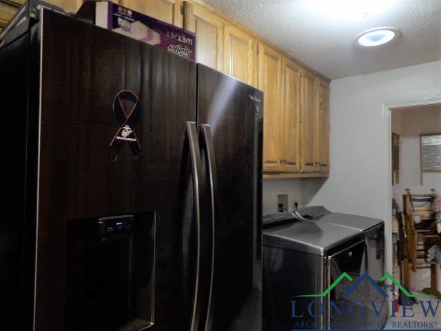 912 CR 3920, Hawkins, Texas, 75765, United States, 4 Bedrooms Bedrooms, ,3 BathroomsBathrooms,Residential,For Sale,912 CR 3920,1629044