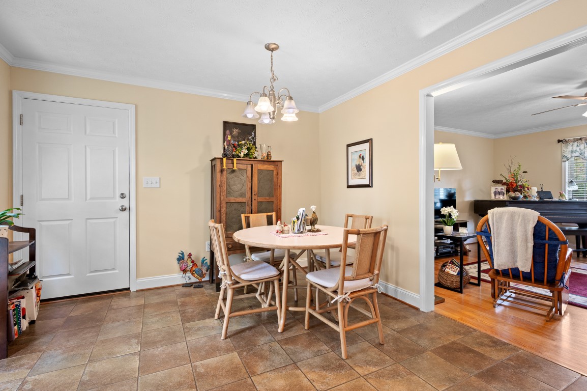 Bedford, Virginia, 24523, United States, 3 Bedrooms Bedrooms, ,3 BathroomsBathrooms,Residential,For Sale,1990224