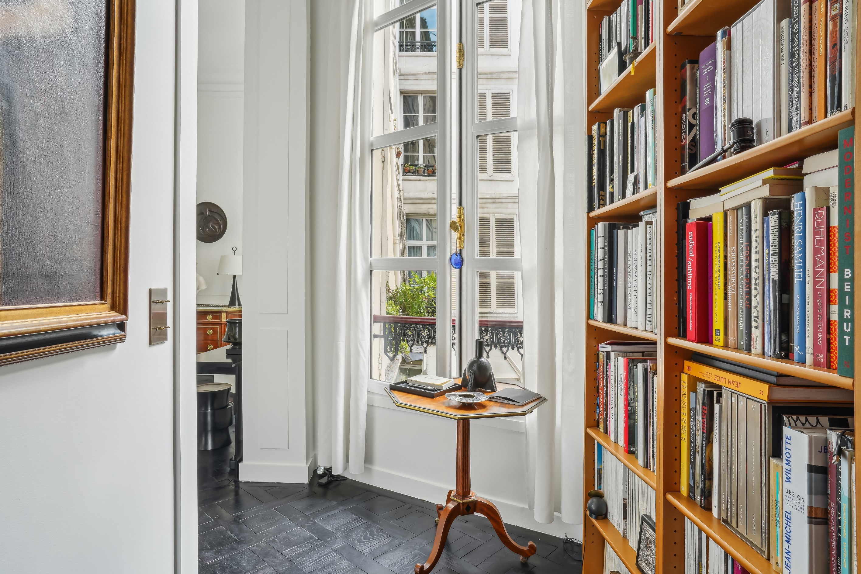  FOR SALE - Marché St honoré - 75001 PARIS - Apartment in a 18th Century