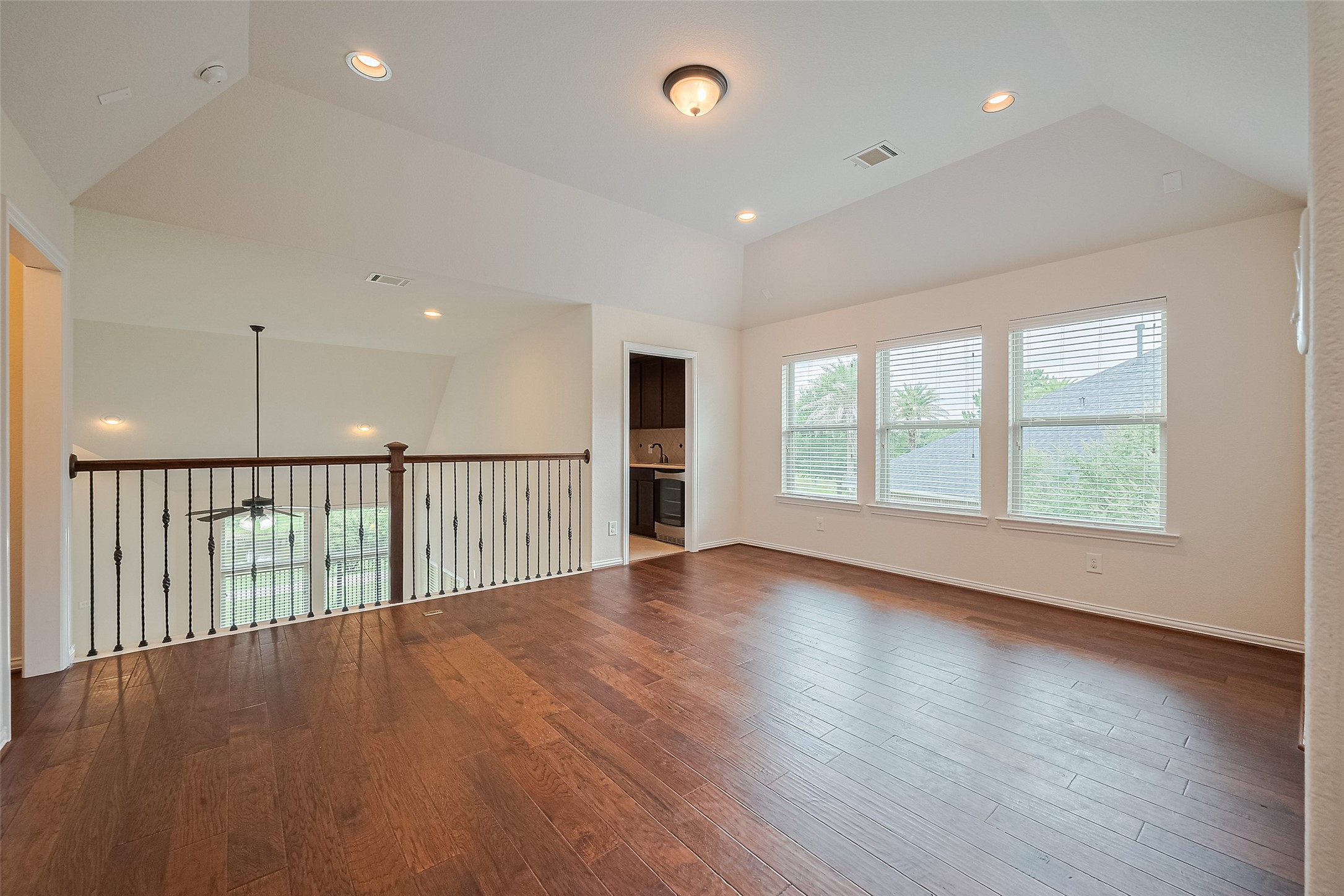 Cypress, Texas, 77433, United States, 5 Bedrooms Bedrooms, ,5 BathroomsBathrooms,Residential,For Sale,1998963