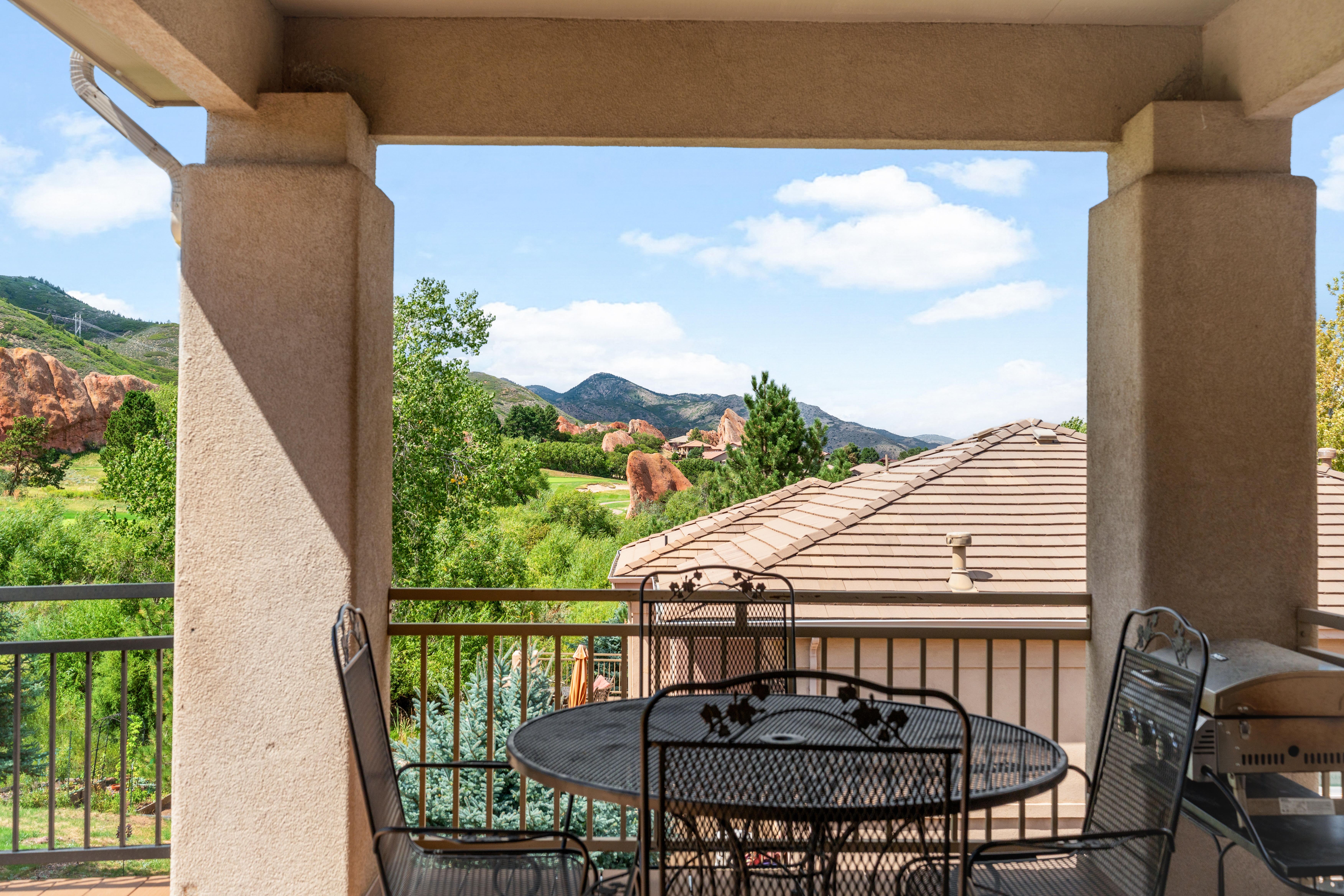  Beautifully maintained ranch home sits on award-winning arrowhead golf course - 物件實景