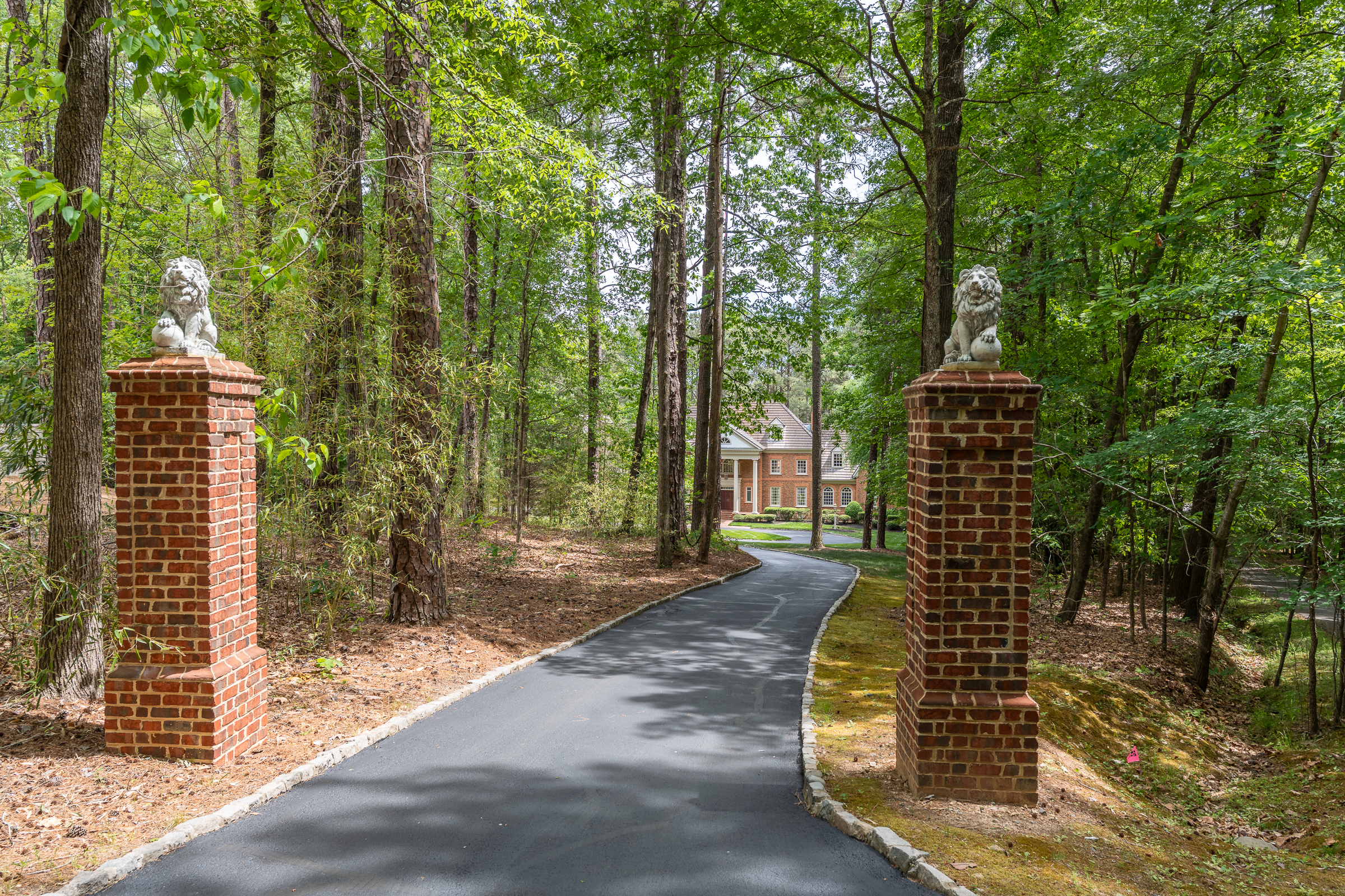  221 Dryden Lane, Richmond, VA 23229 - 物件實景