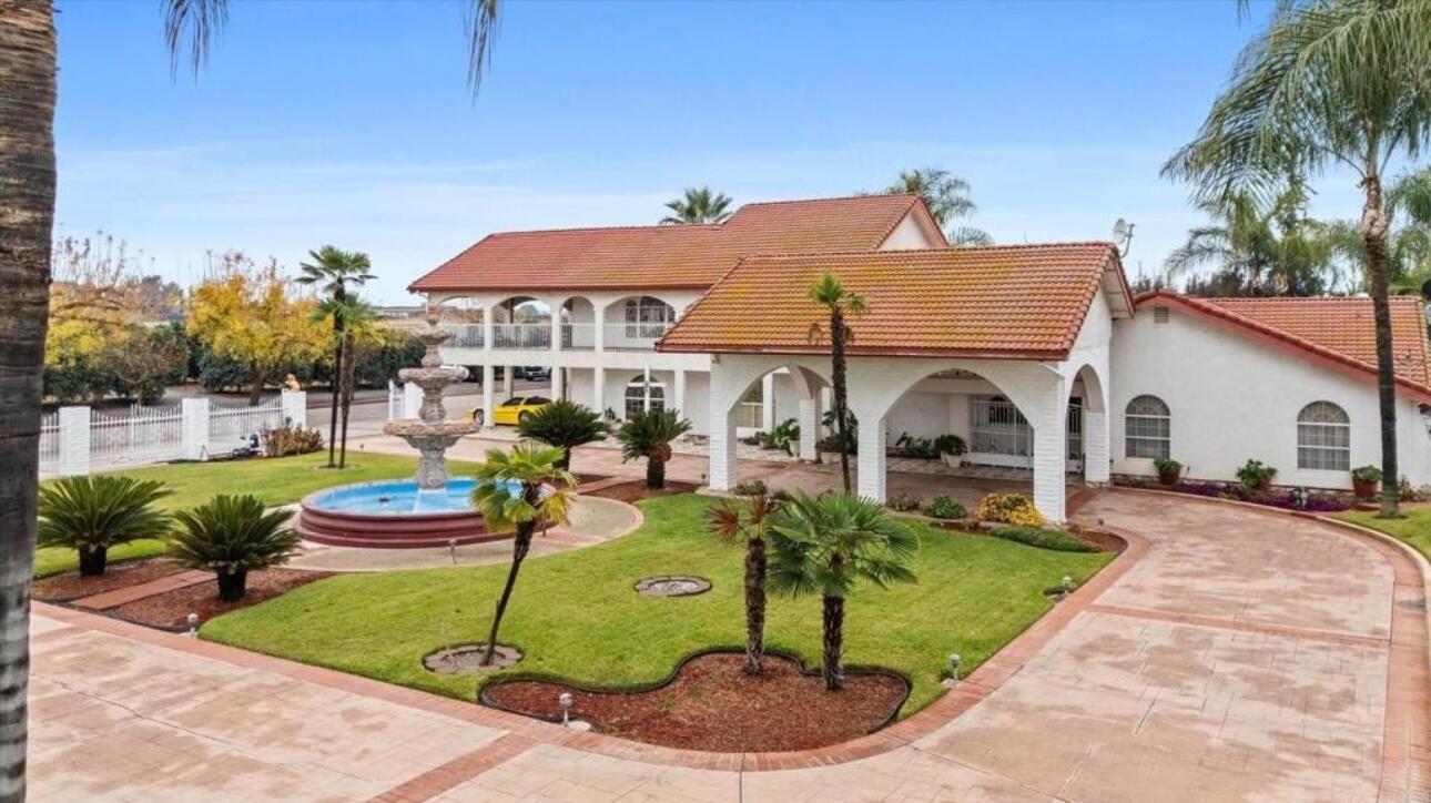 Terra Bella, California, 93270, United States, 4 Bedrooms Bedrooms, ,4 BathroomsBathrooms,Residential,For Sale,1976199