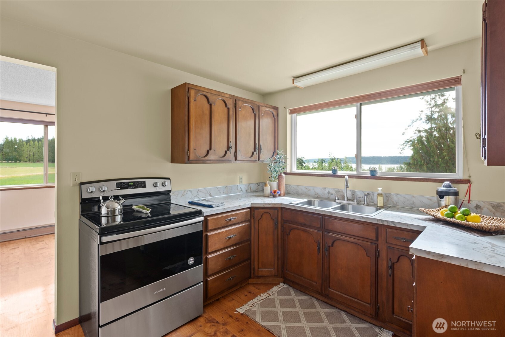 Oak Harbor, Washington, 98277, United States, 4 Bedrooms Bedrooms, ,1 BathroomBathrooms,Residential,For Sale,1926179