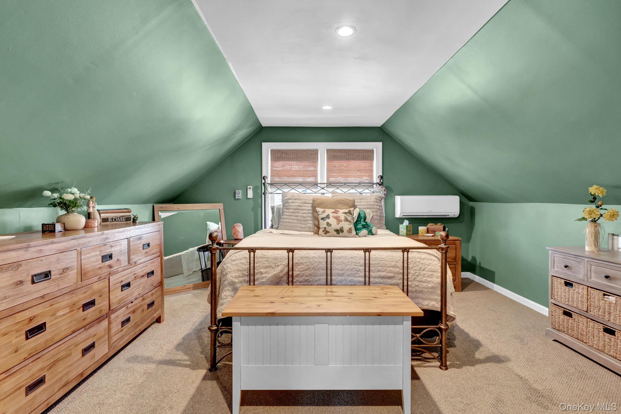  31 Locust Avenue E, Farmingdale, NY, 11735 - 物件實景