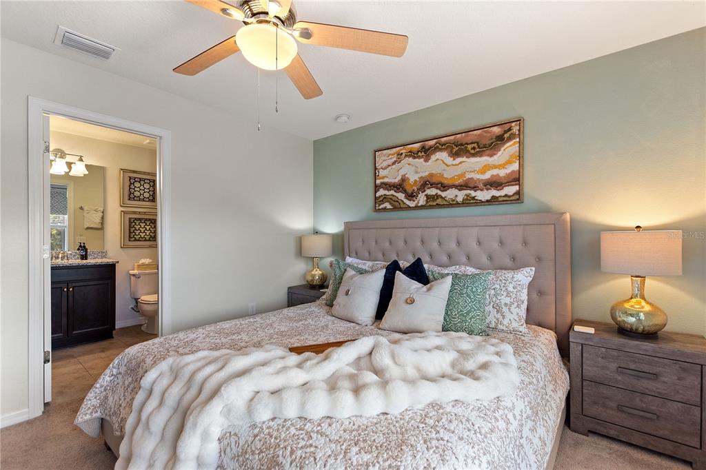 Davenport, Florida, 33837, United States, 5 Bedrooms Bedrooms, ,4 BathroomsBathrooms,Residential,For Sale,1933359