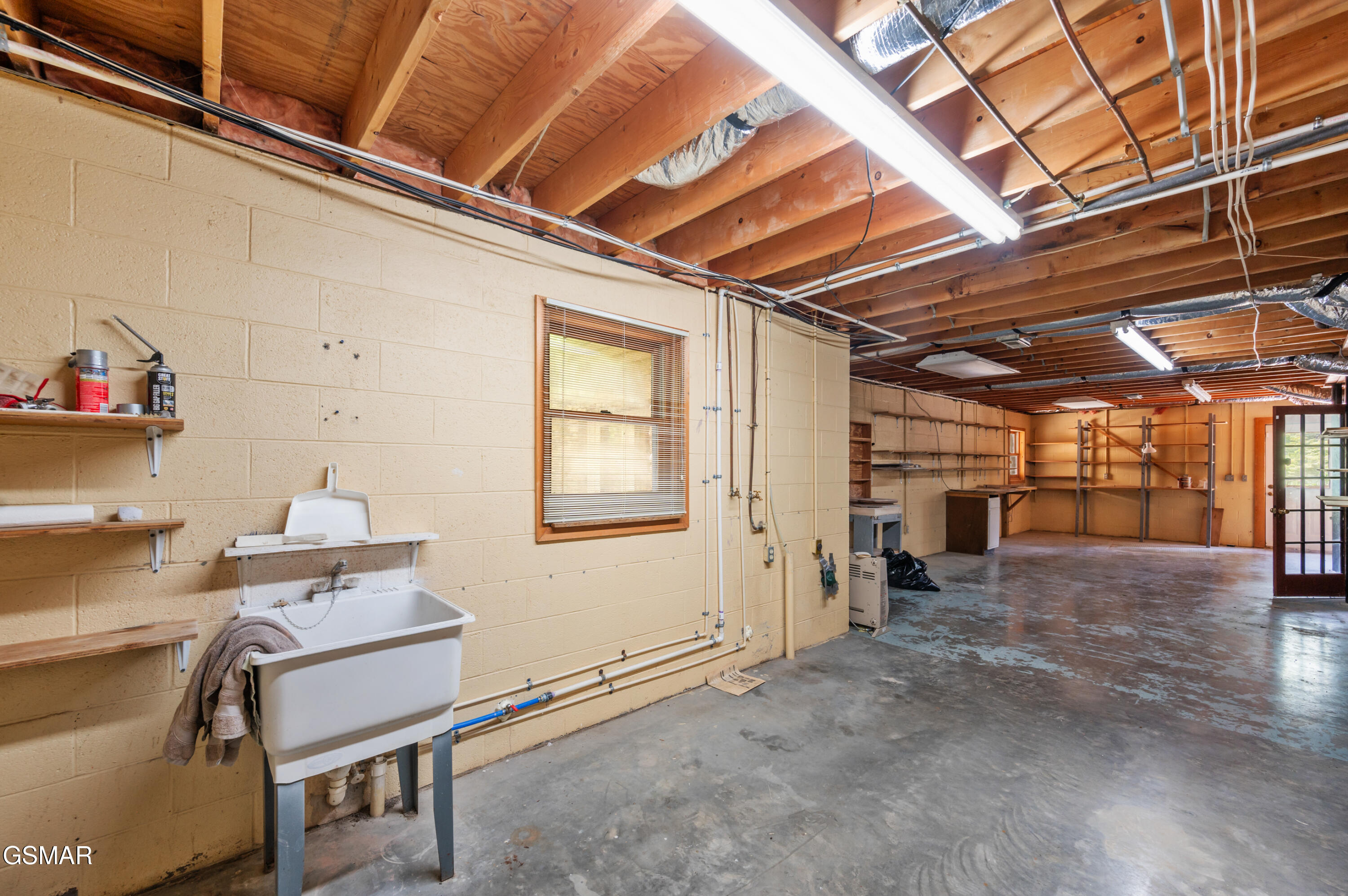 Pigeon Forge, Tennessee, 37863, United States, 3 Bedrooms Bedrooms, ,3 BathroomsBathrooms,Residential,For Sale,1978276