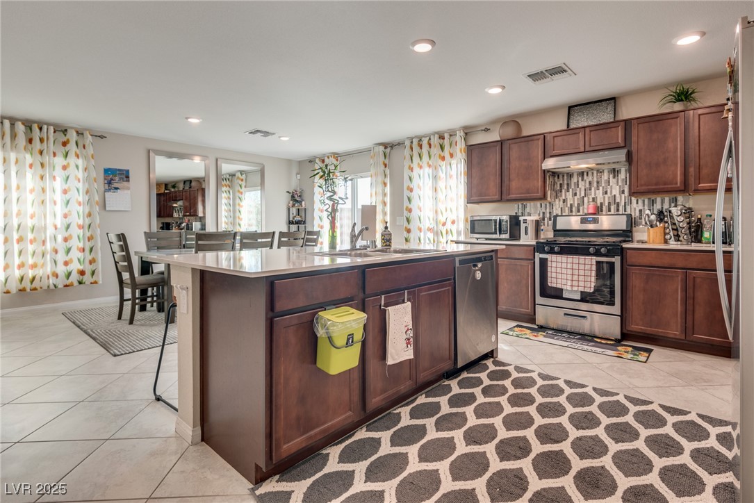 North Las Vegas, Nevada, 89086, United States, 4 Bedrooms Bedrooms, ,3 BathroomsBathrooms,Residential,For Sale,1955450