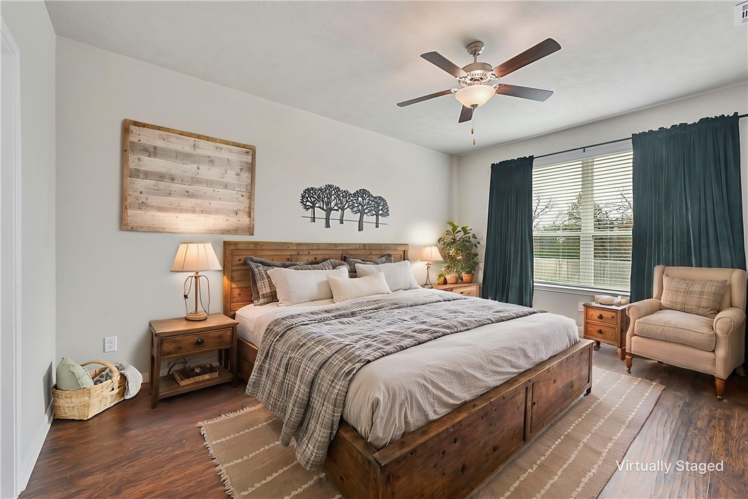 College Station, Texas, 77845, United States, 5 Bedrooms Bedrooms, ,4 BathroomsBathrooms,Residential,For Sale,1778847