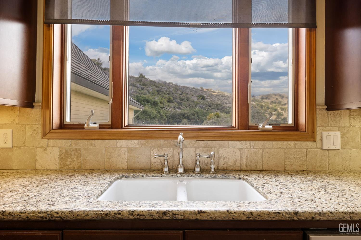 Lebec, California, 93243, United States, 3 Bedrooms Bedrooms, ,3 BathroomsBathrooms,Residential,For Sale,1999021