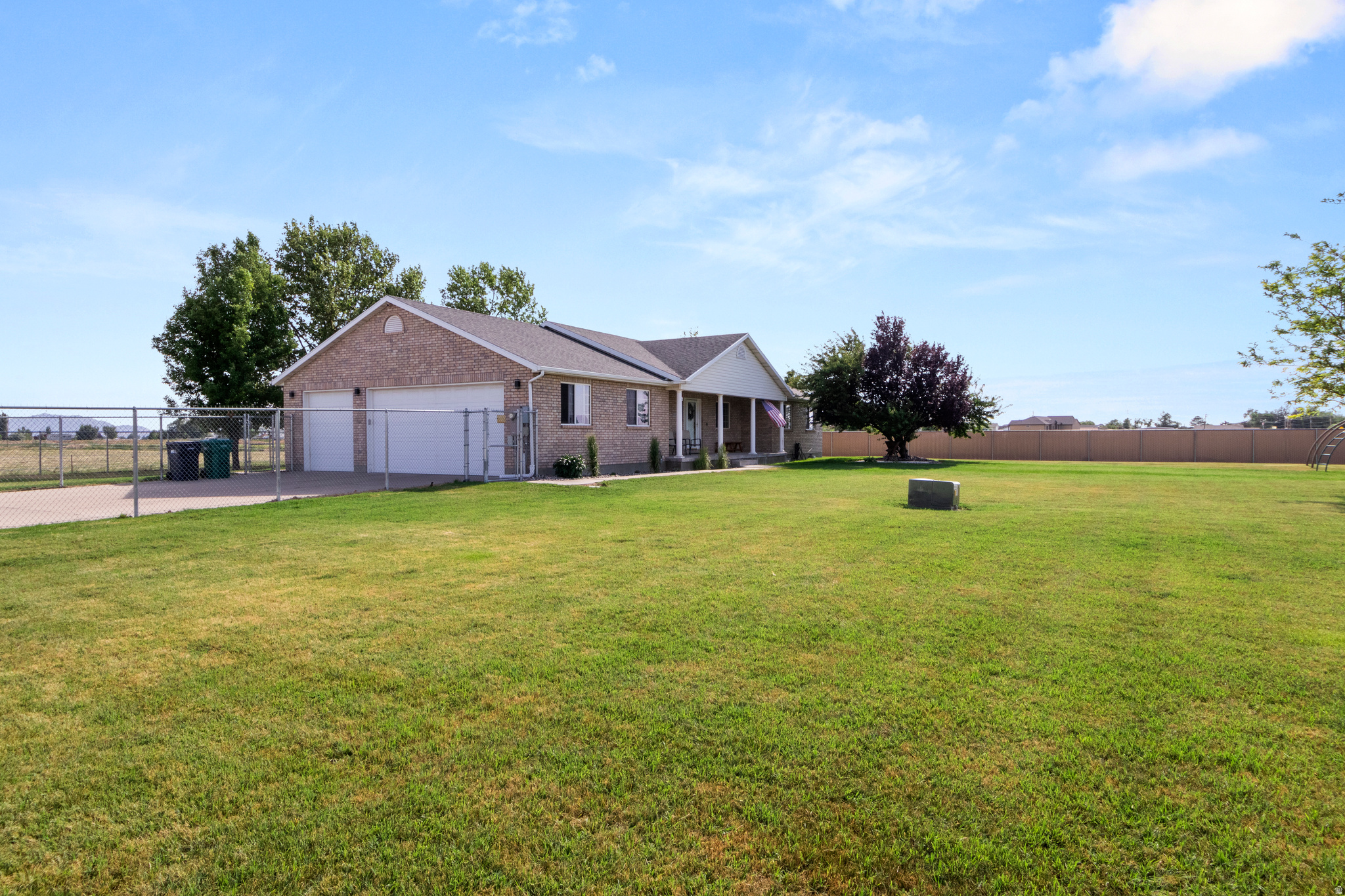 Hooper, Utah, 84315, United States, 3 Bedrooms Bedrooms, ,2 BathroomsBathrooms,Residential,For Sale,1986261