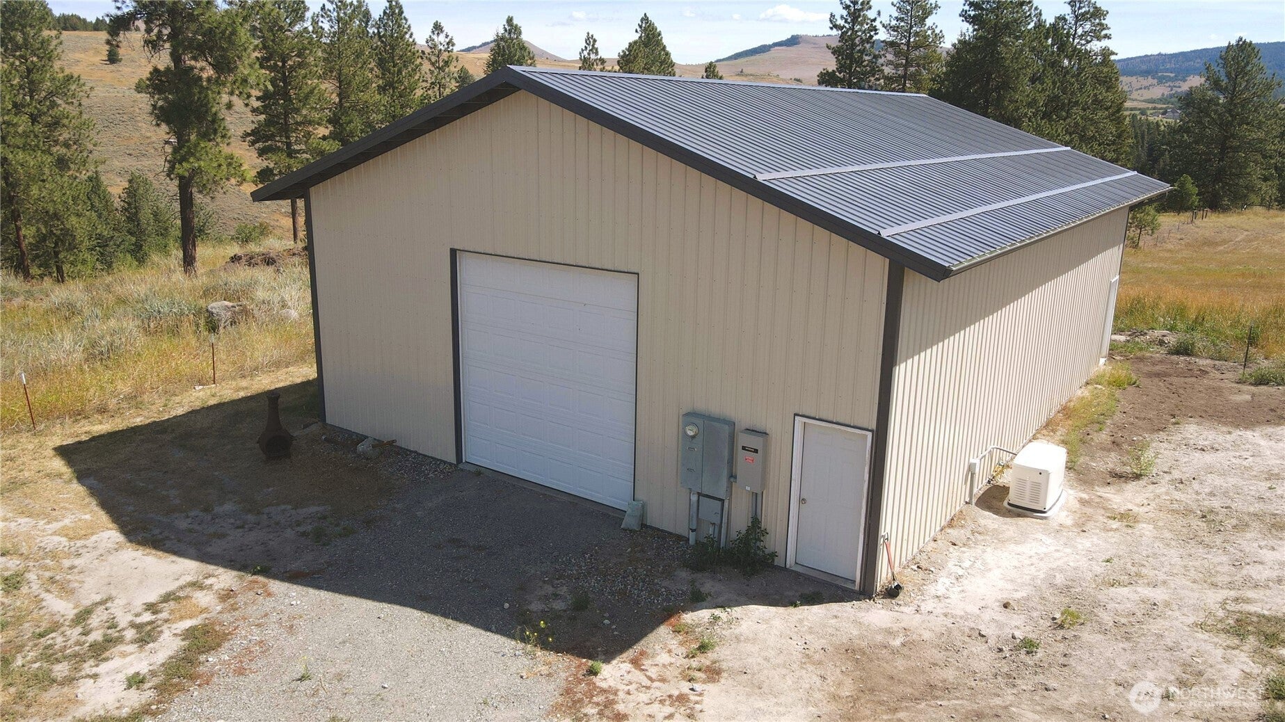 Tonasket, Washington, 98855, United States, 3 Bedrooms Bedrooms, ,2 BathroomsBathrooms,Residential,For Sale,2002069