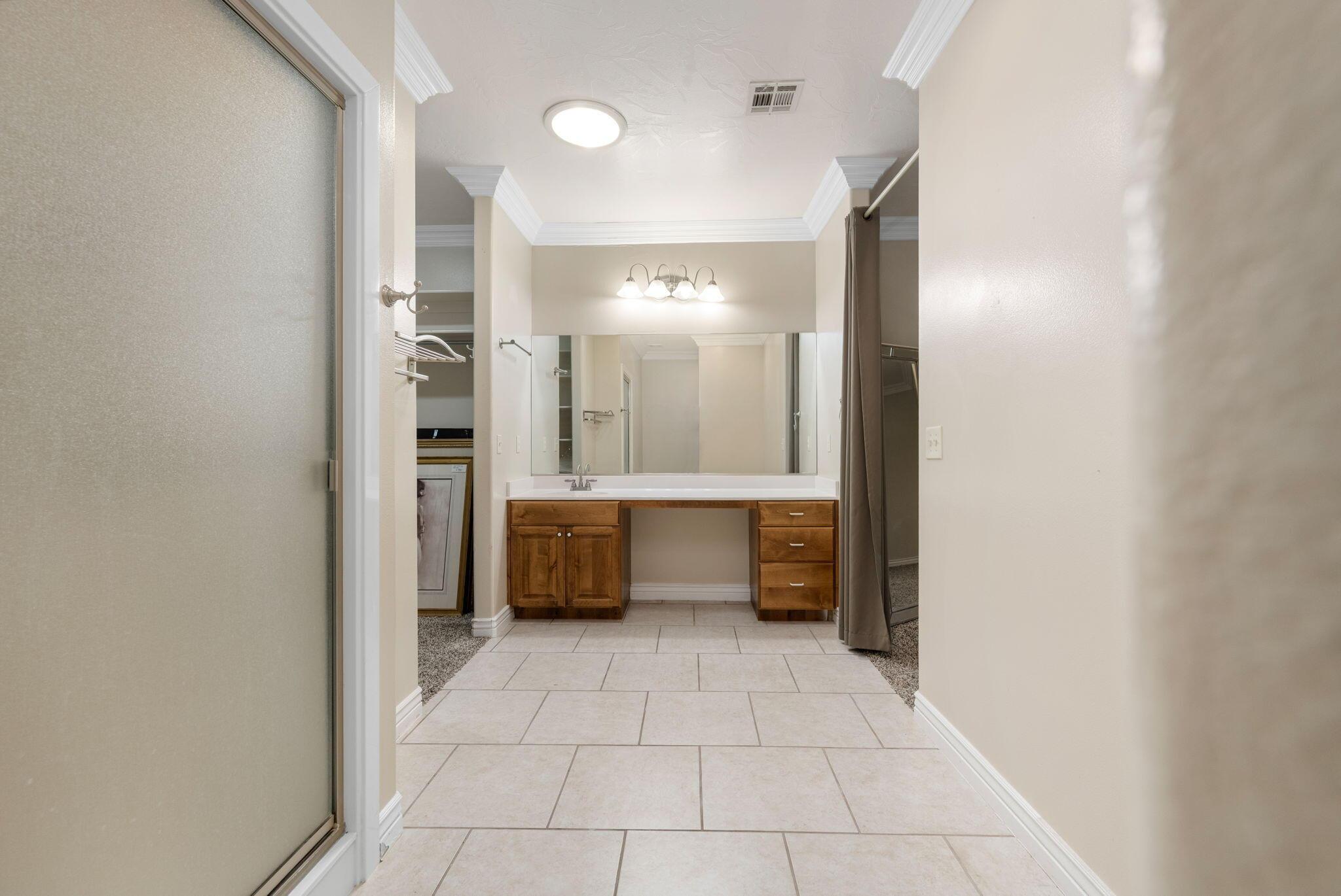 Hurricane, Utah, 84737, United States, 2 Bedrooms Bedrooms, ,3 BathroomsBathrooms,Residential,For Sale,1842468