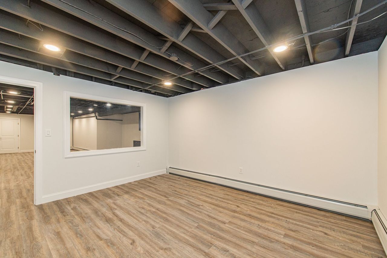 Fairfield, New Jersey, 07004, United States, 4 Bedrooms Bedrooms, ,5 BathroomsBathrooms,Residential,For Sale,2005992