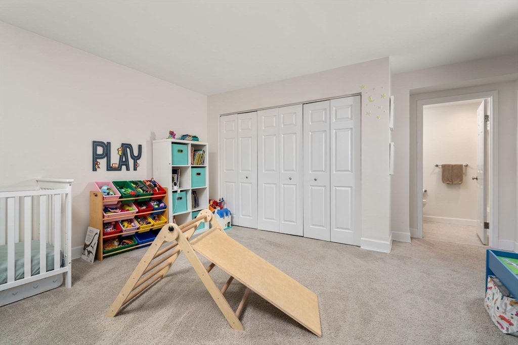 Salem, Massachusetts, 01970, United States, 3 Bedrooms Bedrooms, ,3 BathroomsBathrooms,Residential,For Sale,1927367