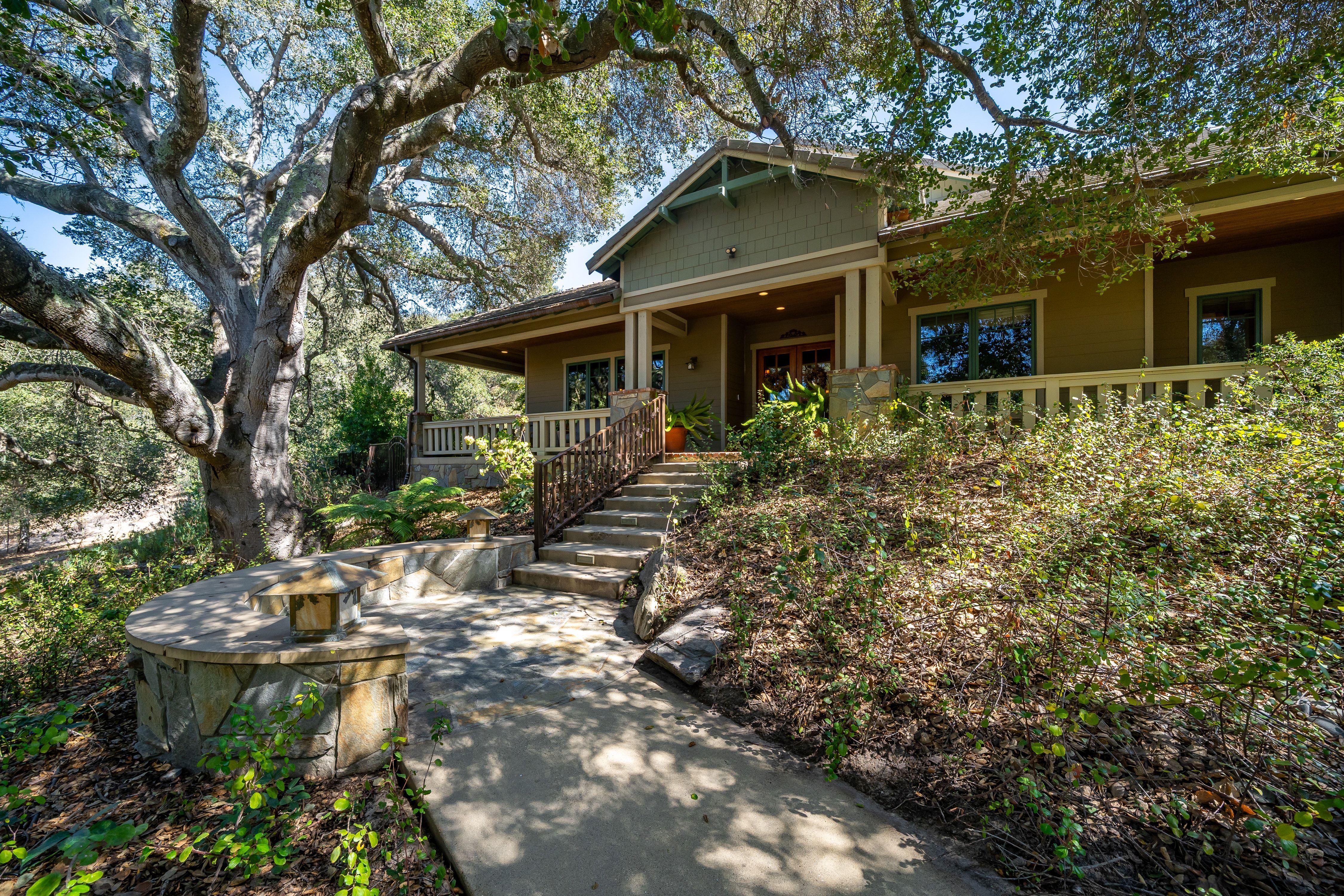  Timeless Craftsman Estate with Resort-Style Outdoor Living - 物件實景