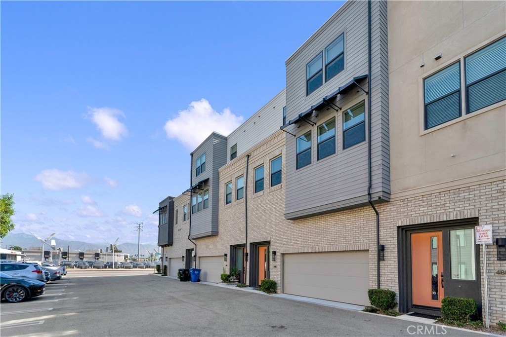 Covina, California, 91723, United States, 3 Bedrooms Bedrooms, ,3 BathroomsBathrooms,Residential,For Sale,1915122