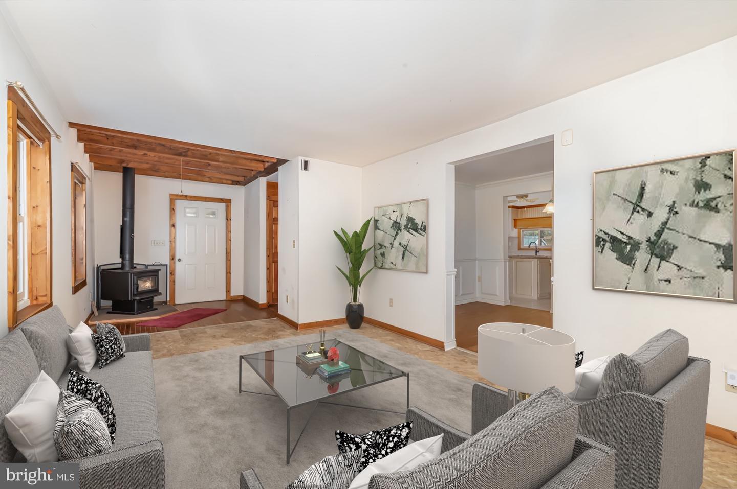 Mechanicsburg, Pennsylvania, 17055, United States, 4 Bedrooms Bedrooms, ,4 BathroomsBathrooms,Residential,For Sale,1991267