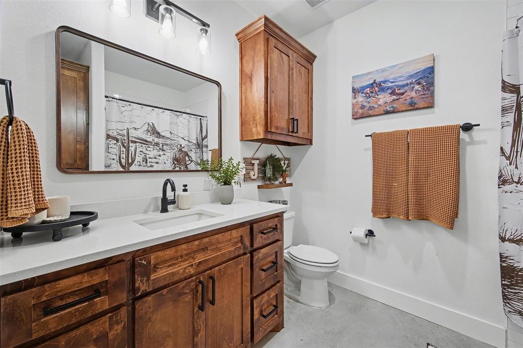 Alvord, Texas, 76225, United States, 3 Bedrooms Bedrooms, ,2 BathroomsBathrooms,Residential,For Sale,2006100