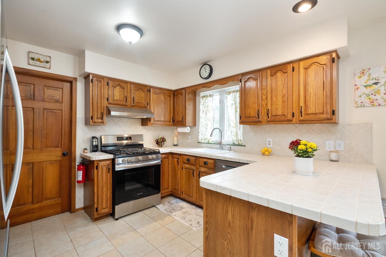 Piscataway, New Jersey, 08854, United States, 4 Bedrooms Bedrooms, ,3 BathroomsBathrooms,Residential,For Sale,1979846