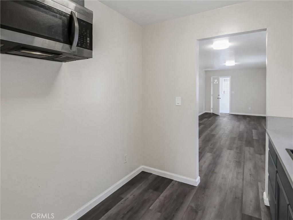Los Angeles, California, 90003, United States, 5 Bedrooms Bedrooms, ,3 BathroomsBathrooms,Residential,For Sale,1935114