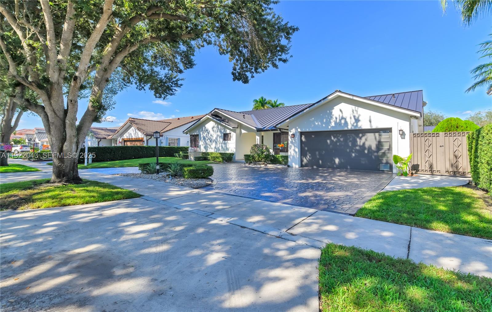 Miami Lakes, Florida, 33016, United States, 3 Bedrooms Bedrooms, ,3 BathroomsBathrooms,Residential,For Sale,2002198