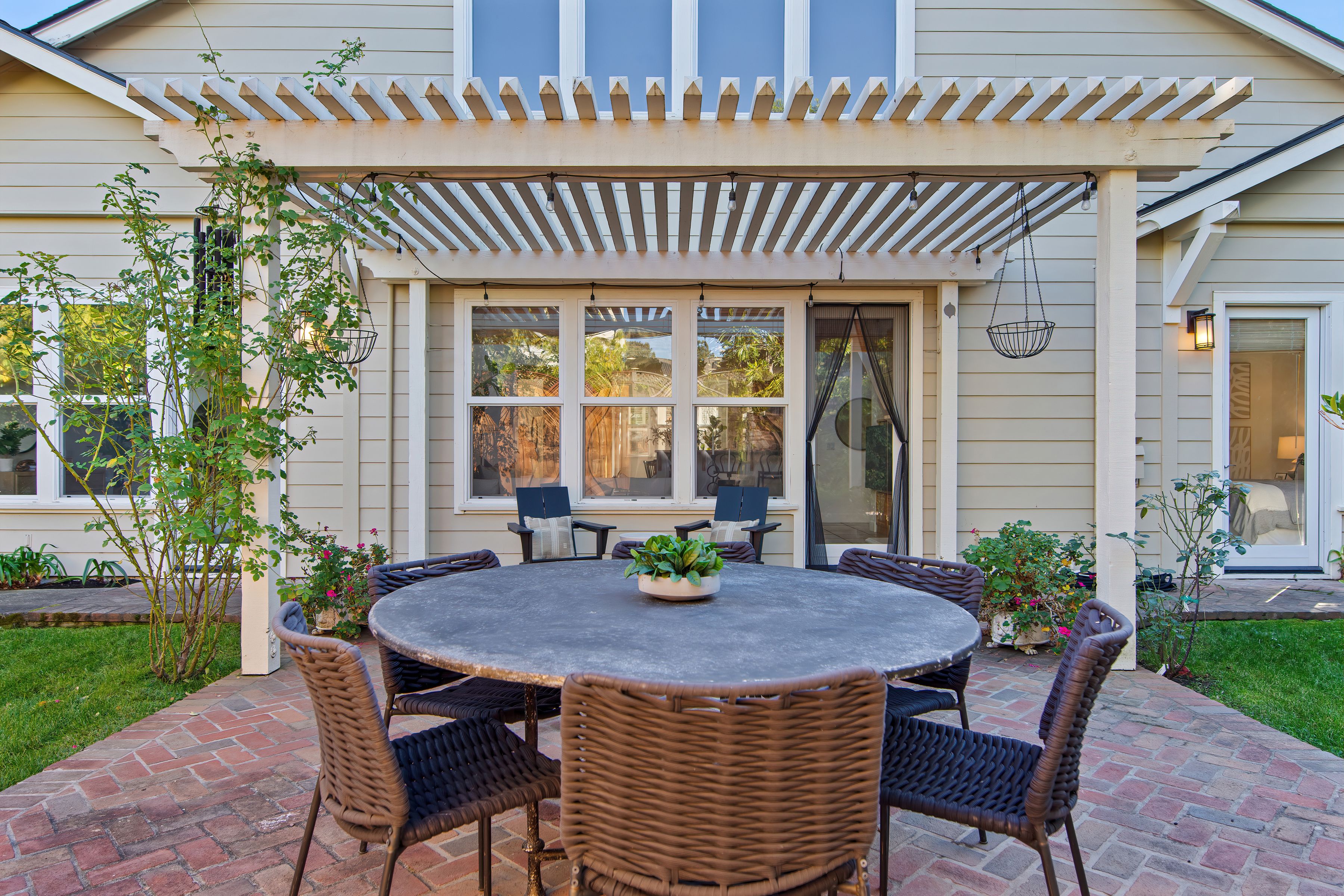  Spacious Home on Sonoma