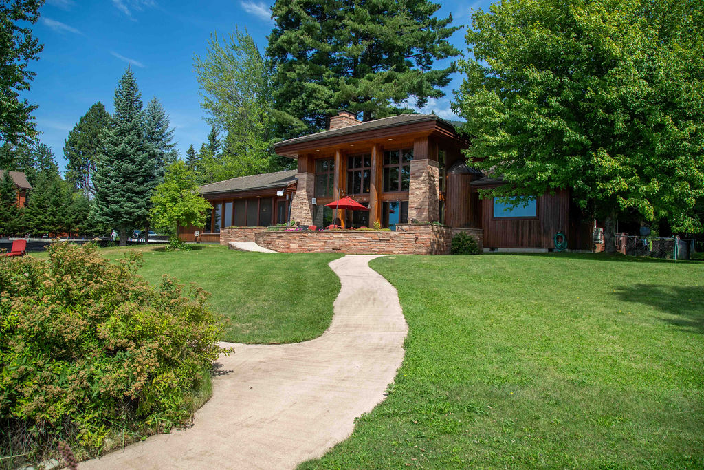 Hope, Idaho, 83836, United States, 3 Bedrooms Bedrooms, ,3 BathroomsBathrooms,Residential,For Sale,1975578