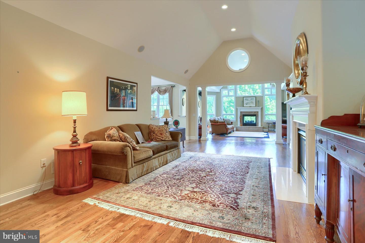 Lemoyne, Pennsylvania, 17043, United States, 5 Bedrooms Bedrooms, ,5 BathroomsBathrooms,Residential,For Sale,1942192