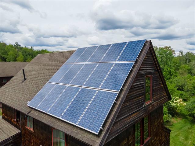 Peterborough, New Hampshire, 03458, United States, 4 Bedrooms Bedrooms, ,1 BathroomBathrooms,Residential,For Sale,1974212