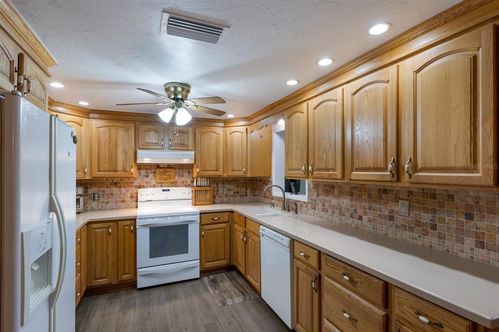 1640 Center Road, Terra Ceia, Florida, 34250, United States, 3 Bedrooms Bedrooms, ,2 BathroomsBathrooms,Residential,For Sale,1640 Center Road,1655689