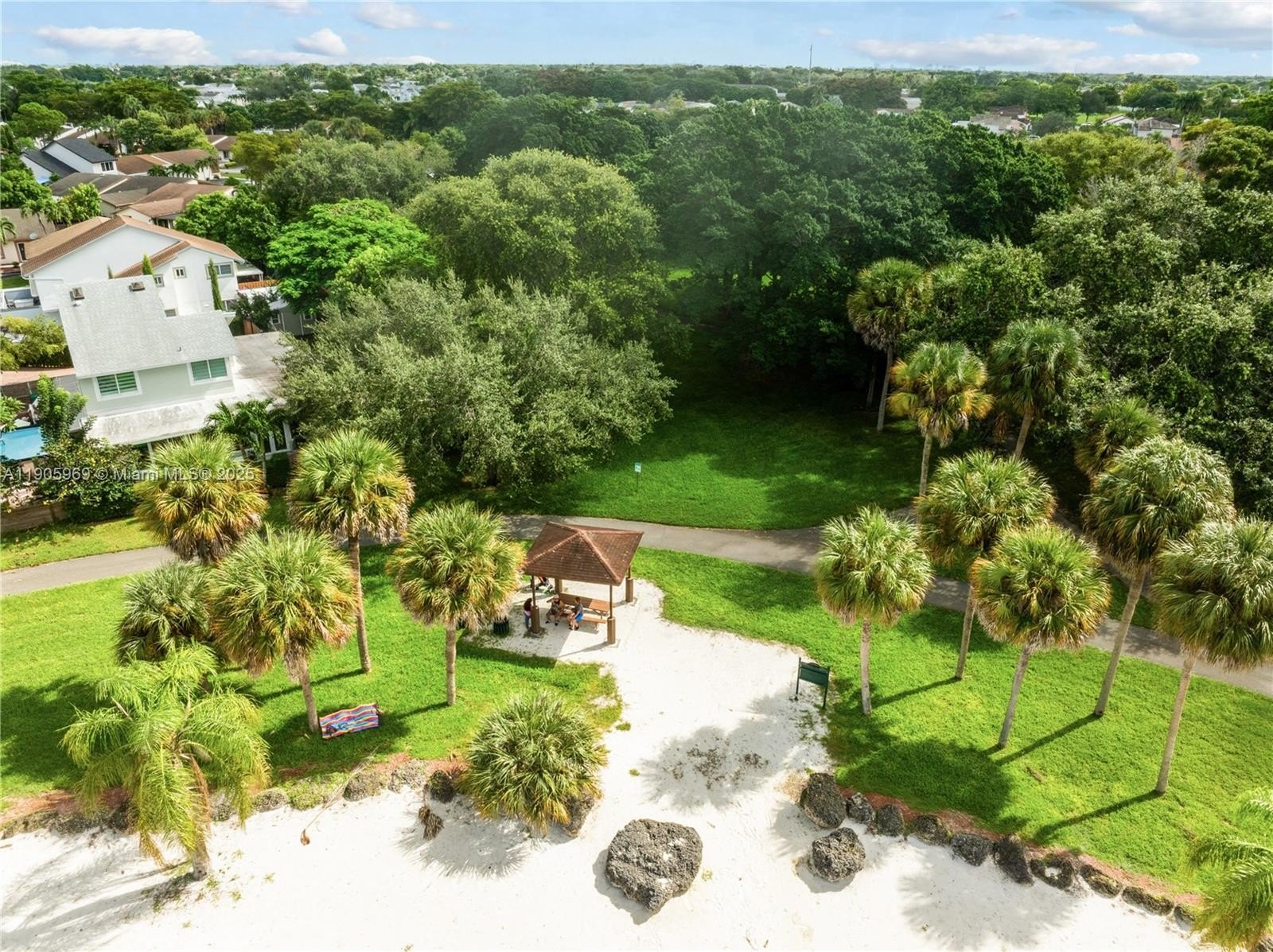 Miami, Florida, 33196, United States, 3 Bedrooms Bedrooms, ,2 BathroomsBathrooms,Residential,For Sale,1979827