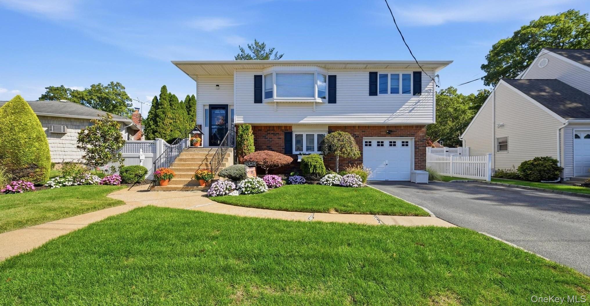 Dewey Ave, North Bellmore, NY 11710